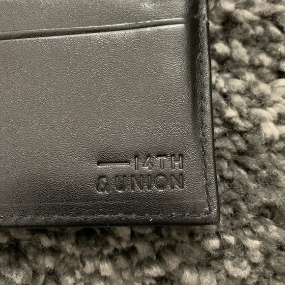 Brand new 14th and union wallet - Picture 3 of 4